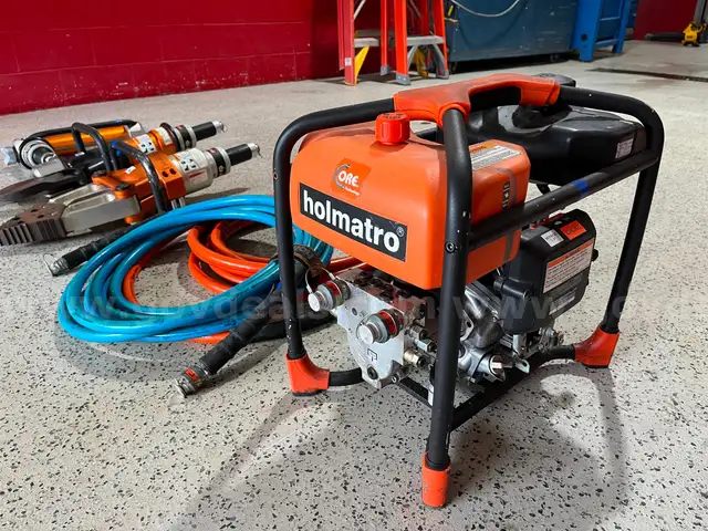 Holmatro "CORE" Auto Extrication Tool Set