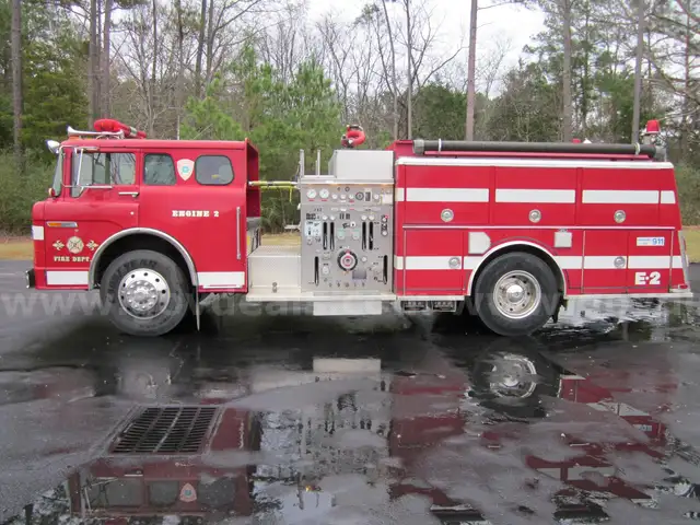 1988 Ford C8000 / KME Fire Department Pumper