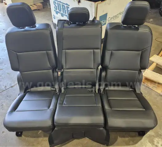 2025 Ford Explorer 2nd Row Seats