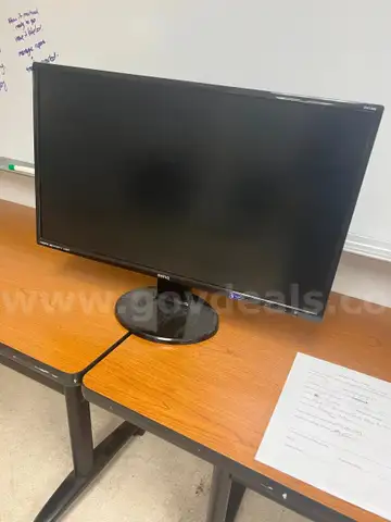 27&#x22; BENQ Monitor