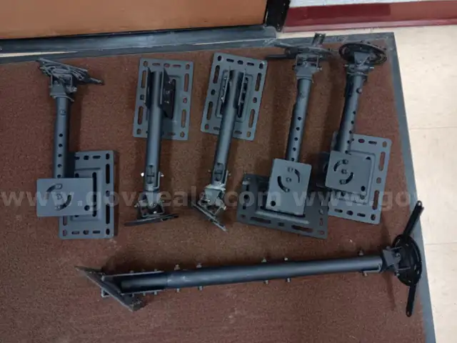 6 Projector Mounts