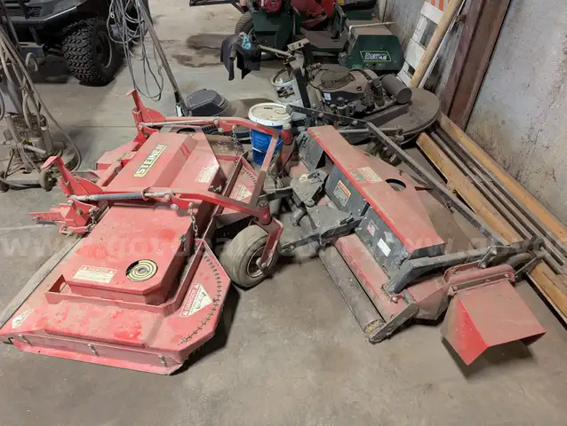 2011 Steiner Mower 430-25G with 75-71010A attachment