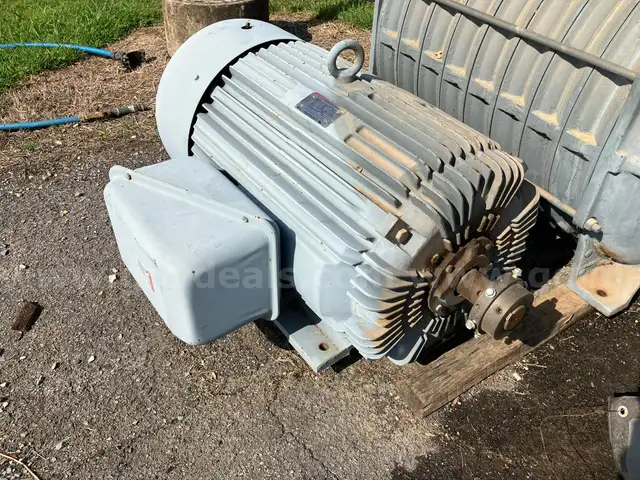 1 Lot of 3 - Toshiba 3-Phase Induction Motor
