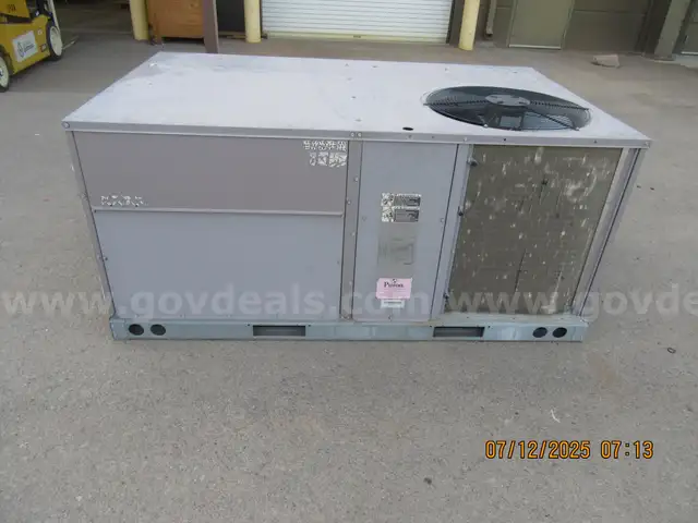 ICP HVAC Unit Model RAS036K0CA0AAA