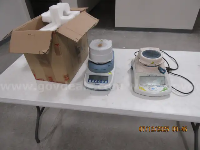 Lot of 2 Lab Equipment