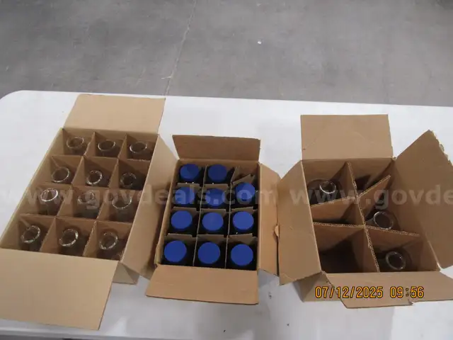 Lof of Various Lab Containers