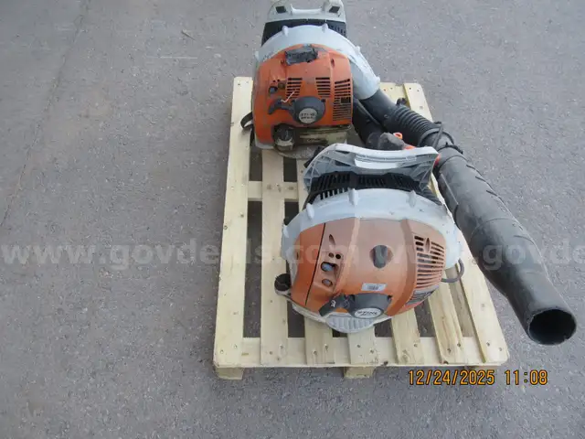 Lot of 2 STILH Blowers Model BR430