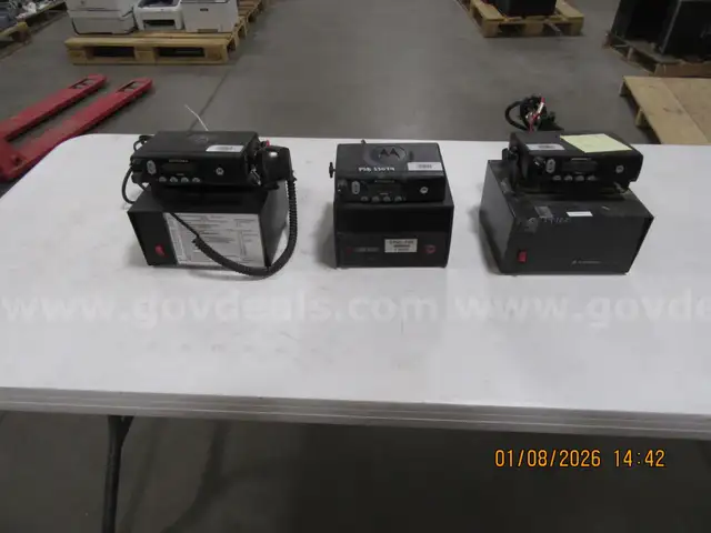 Lot of 3 Motorola PM 400 Base Radios