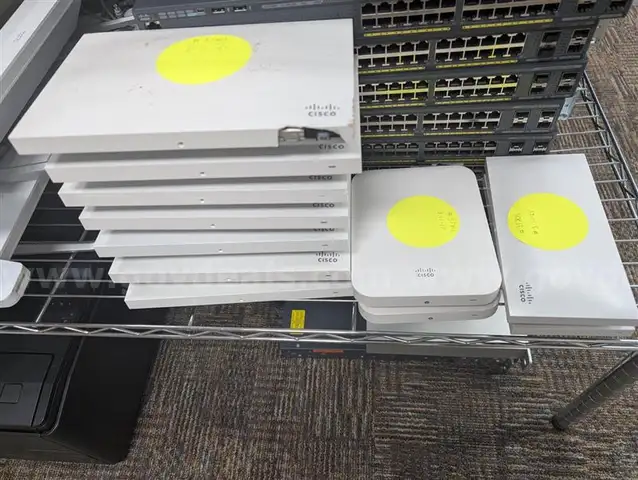 10 Meraki Access Points