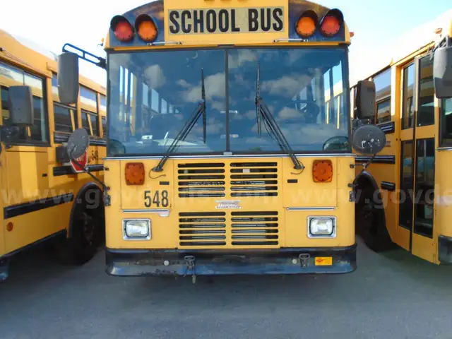 2004 Thomas School Bus