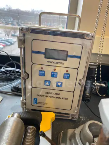 Series 3000 Trace Oxygen Analyzer