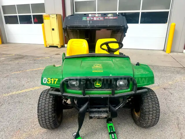 2012 John Deere TE electric gator