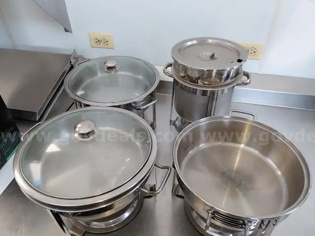 Set of 4 Stainless Steel Chafin Dishes  (Missing one lid)