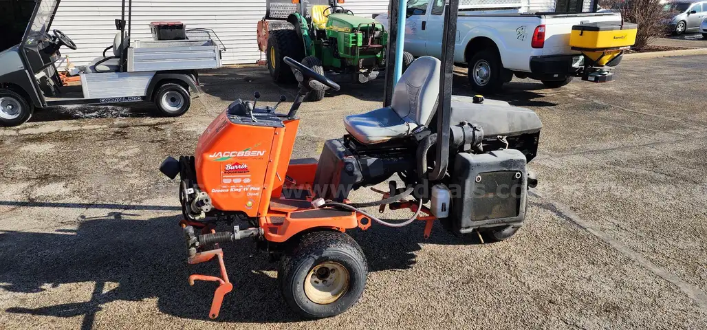 2015 Jacobsen GreenKing Triplex mower