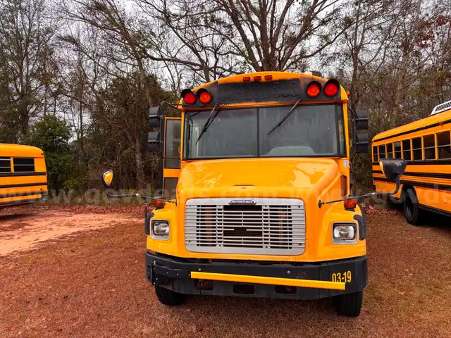 2004 Freightliner FS65/Thomas  School Bus