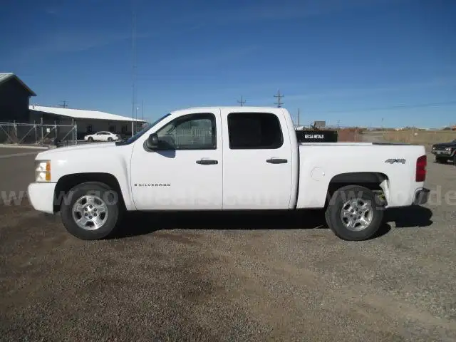 2008 Chevrolet Silverado 1500 LS Crew Cab 4WD
