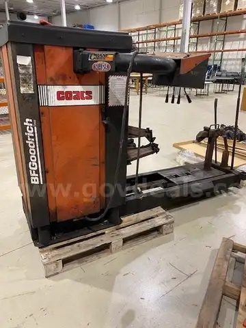Tire Mounting Mach