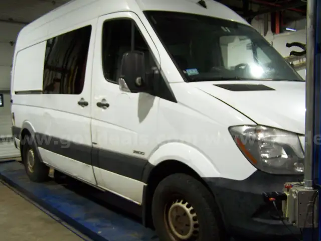 2015 Mercedes-Benz Sprinter 2500 Passenger Van 144-in. WB