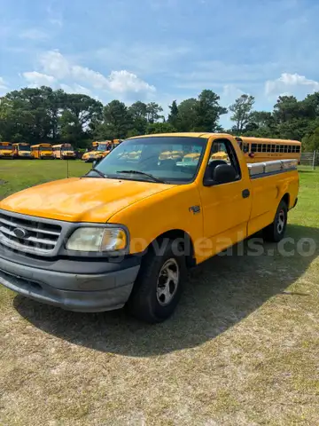 2002 Ford F-150 XL Long Bed 2WD