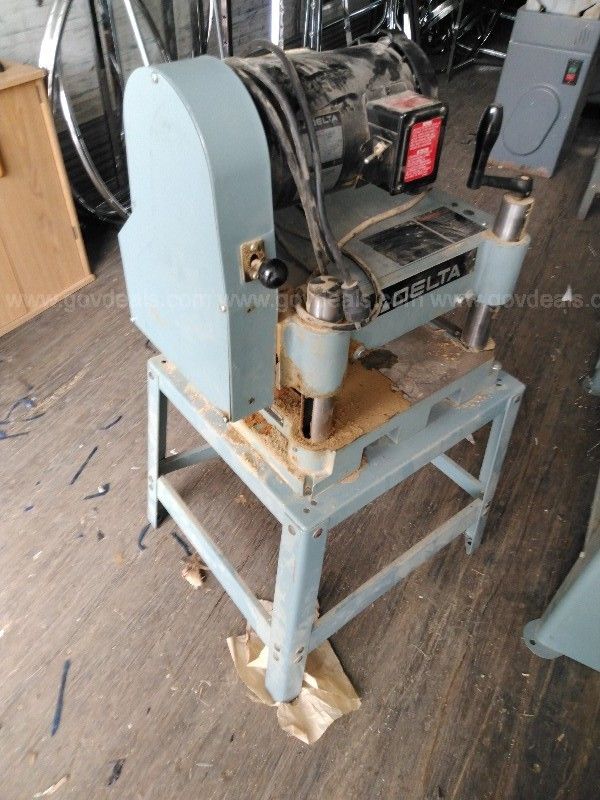 Delta wood deals planer for sale