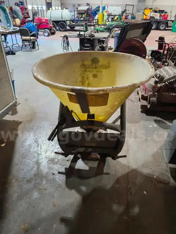 Landpride Spreader FSP700