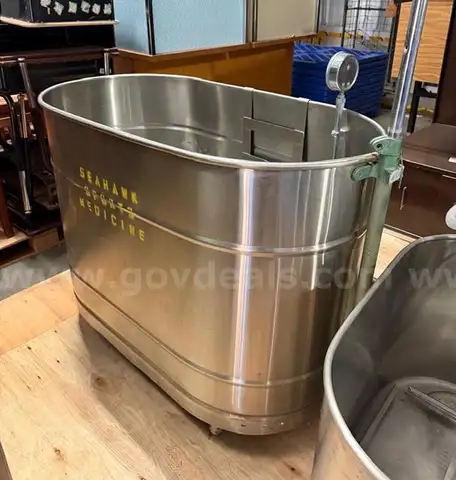 Lot-1 Sports Medicine Whirlpool (2) Must Be Picked Up Quick!