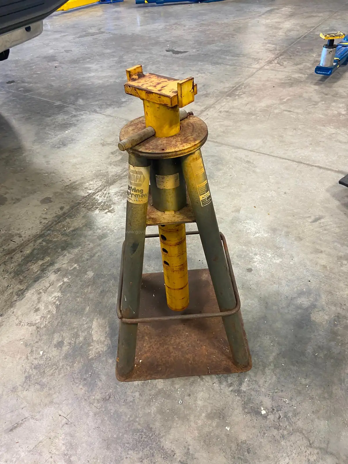 NAPA Heavy duty jack stands. GovDeals