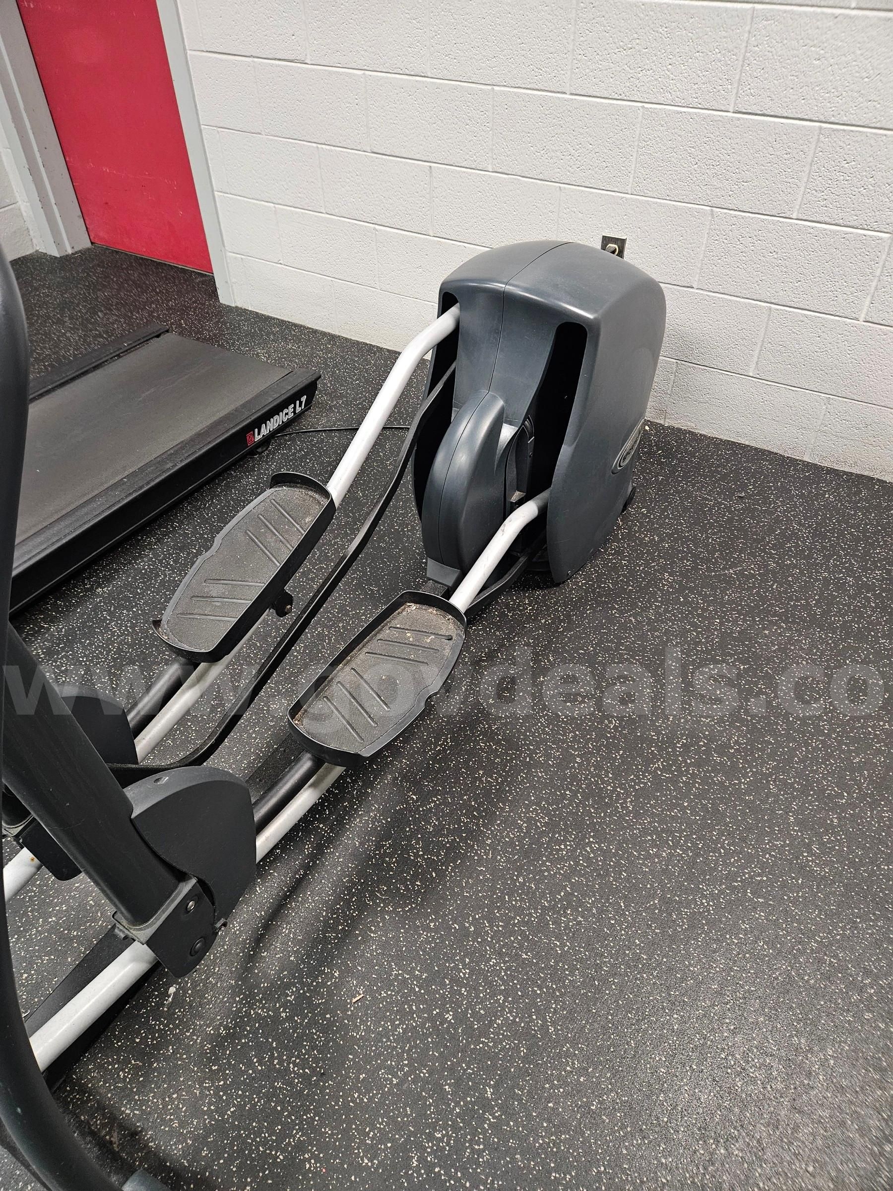 E82 sportsart elliptical machine new arrivals