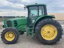 2010 John Deere 7230 tractor 4X4