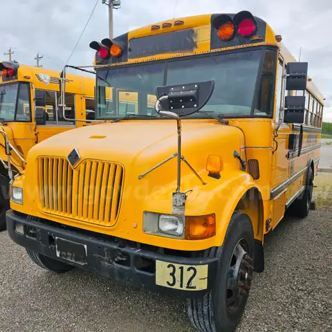 2003 IHC-35 SCHOOL BUS