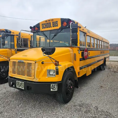 2002 FS65-65 FRIGHTLINER