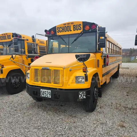 2002 FS65-65 FRIGHTLINER