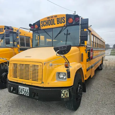 2002 FS65-65 FRIGHTLINER