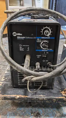 Millermatic Challenger 172 Wire Welder with Accessories