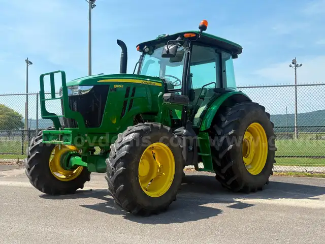 2022 John Deere 6105E Tractor with Loader