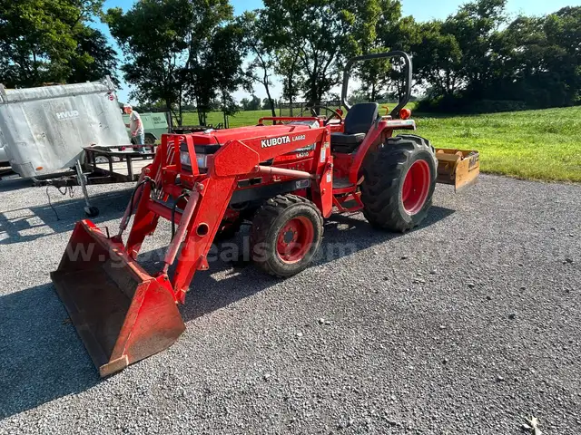 Kubota L4310HST with Kubota Lift Bucket and Massey Ferguson Box Blade Included
