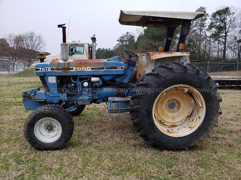 1990 Ford 7610 Tractor | GovDeals