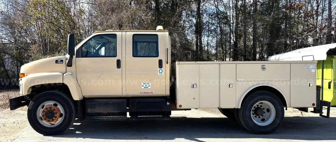 2007 Chevrolet C7500 Crew Cab Utility Body Truck