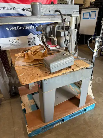 Rockwell/ Delta Radial Saw
