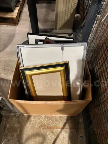 13 picture frames