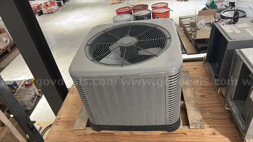Lot of 4 HVAC Units