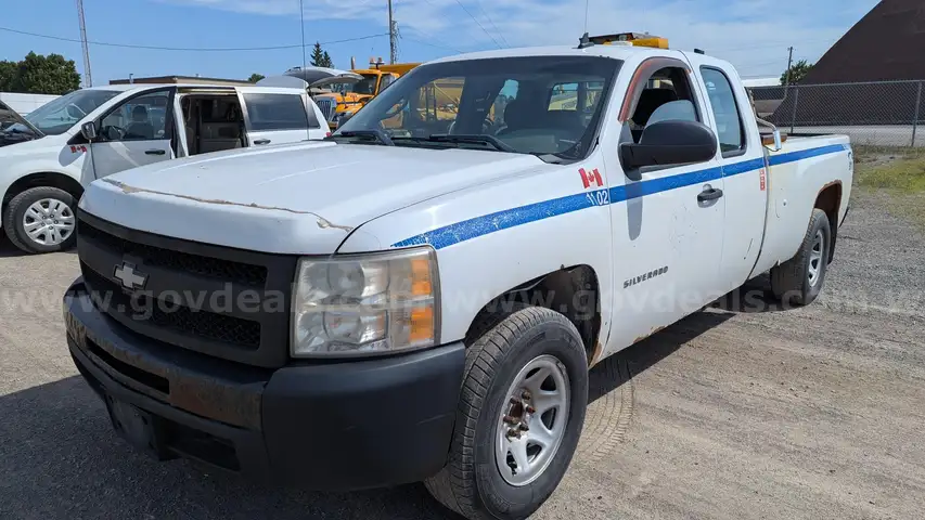 2011 Chevrolet Silverado 1500 Work Truck Ext. Cab Long Box 2WD