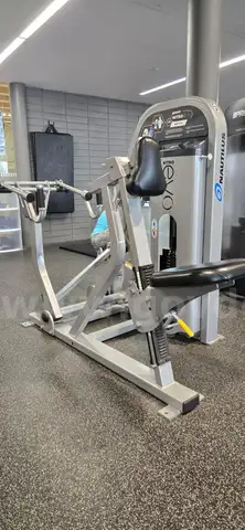 Nautilus EVO Mid Row