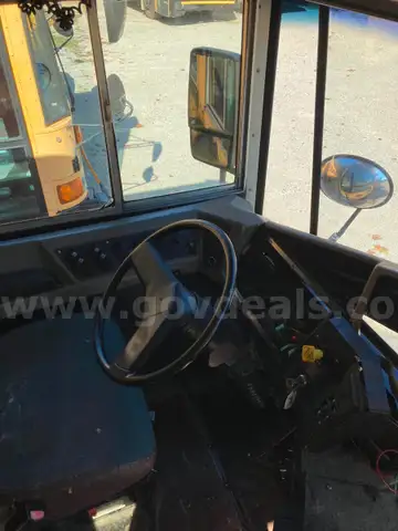 2006 International PB305