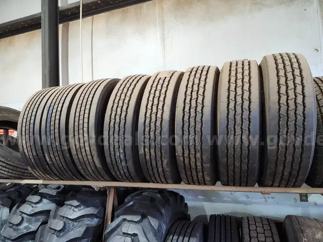 LOT of 3 NEW ECORUN R1150 Tires