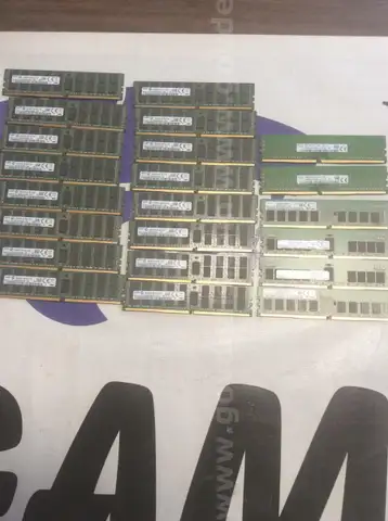 Lot 4 - 22 DDR4 RAM -