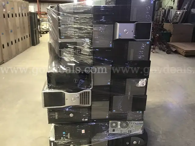Lot 24 - 52 Desktop Computers- 1087lbs including pallet