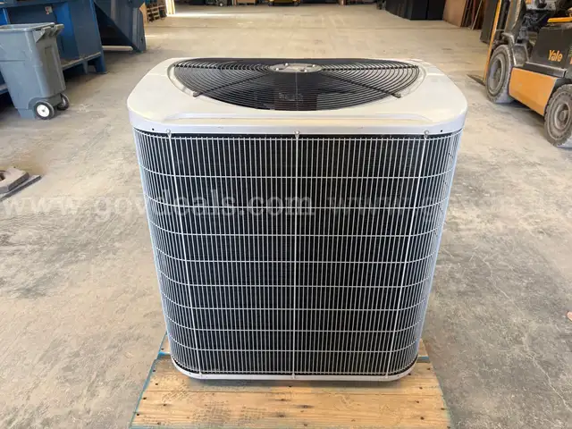 Lot 1 Air Conditioning Condensor Unit 