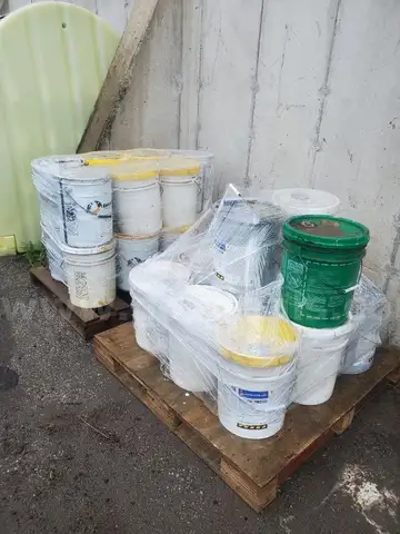 Lot of 26, 5 Gallon Traffic Paint -Solvent Based mixed lot