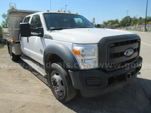 2015 Ford F-450 SD Dump Truck